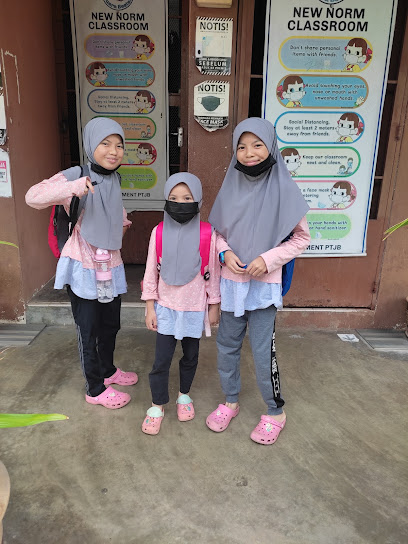 Pusat Tuisyen Juara Bestari, Durian Tunggal